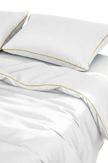 Pościel bambusowa 220x200 biała ze złotą bizą