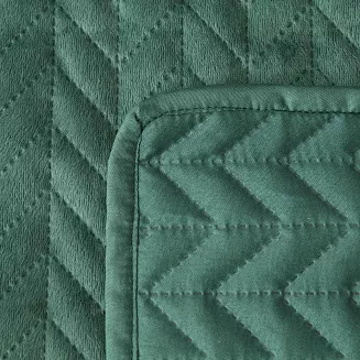 Narzuta dekoracyjna MOXIE 220x240 velvet butelkowa zieleń
