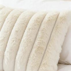 Kremowa Poszewka Futrzana 45x45 Bunny