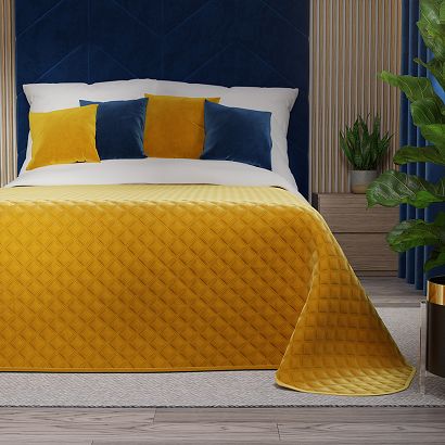 Narzuta dekoracyjna VELVI 170x210 pikowana w geometryczny wzór szafranowa