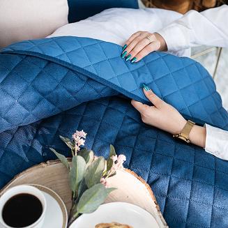 Narzuta dekoracyjna JODEŁKA 170x210 pikowana niebieska