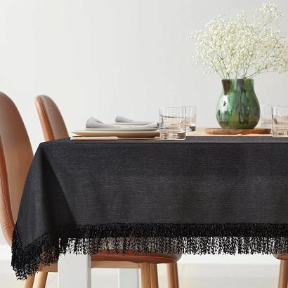 Obrus dekoracyjny JASPER 140x280 Eurofirany czarny z frędzlami