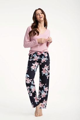 Piżama damska LUNA kod 614 pudrowy róż / granatowe spodnie w kwiaty magnolii
