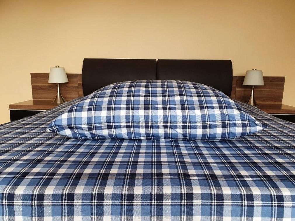 Pościel jersey 140x200 niebieska granatowa krata