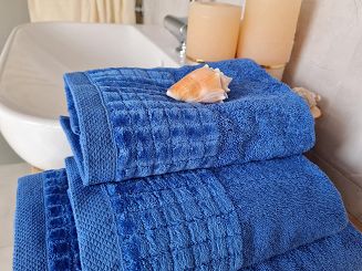 Ręcznik kąpielowy Larisa 70x140 niebieski