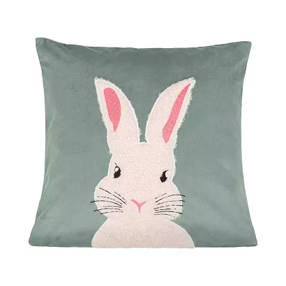 Poszewka dekoracyjna BUNNY 45x45 szałwiowa ozdobiona puszystą aplikacją królika