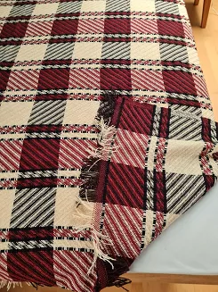 Narzuta dekoracyjna tkana 170x205 bordowa kremowa czarna krata