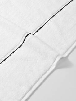 Ręcznik bawełniany LIBRE 70x140 biały z czarną bizą