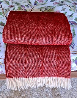 Koc wełniany z frędzlami 150x200 DIAGONAL wełna nowozelandzka bordowy