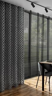 Zasłona gotowa na przelotkach AURELIA 135x250 Eva Minge Eurofirany czarny