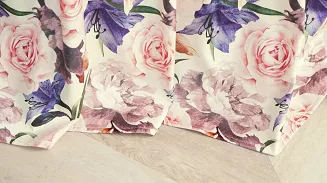 Zasłona gotowa na przelotkach Rose Light 140x250 welurowa kremowa róże