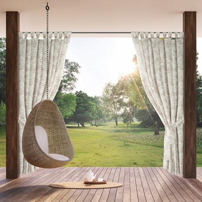 Zasłona gotowa na szelkach wodoodporna GARDEN 155x260 ogrodowa kremowa w pudrowy motyw roślinny