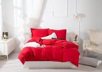 Pościel Queen 160x200 czerwona ze złotą lamówką bizą