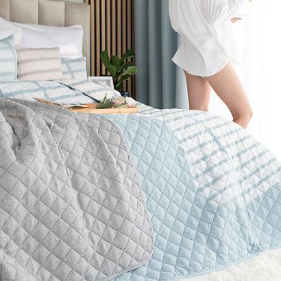 Narzuta dekoracyjna MOLLY 220x240cm pikowana strukuralna jasnoniebieska