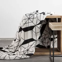 Koc narzuta GEO 150x200 Design91 ekri czarna geometria