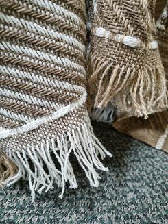 Narzuta dekoracyjna tkana 170x205 beżowa kremowa biała krata