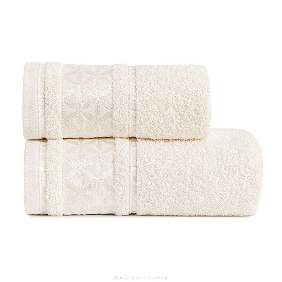 Ręcznik bawełniany PAOLA 70x140 kremowy z bordiurą w rozety