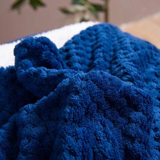 Koc narzuta Sherpa 150x200 granatowy biały dwustronny baranek