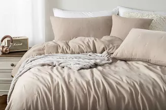 Poszewka fakturowana struktura do narzuty Dotta 45x45 mocca z haftem kropek