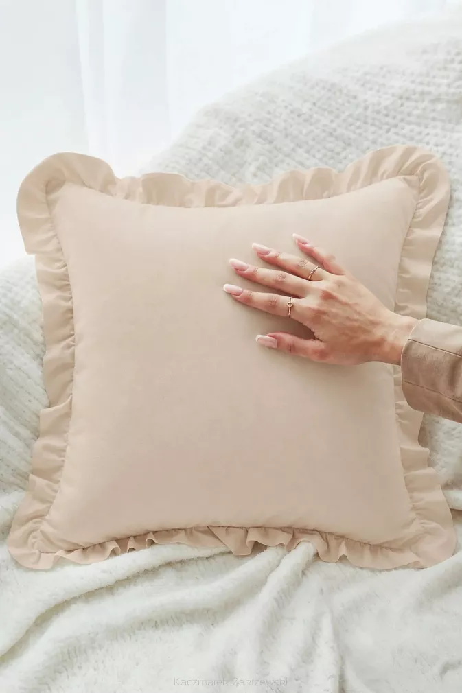 Poszewka do pościeli z falbanką RUFFY PREMIUM 40x40 jasnobeżowa