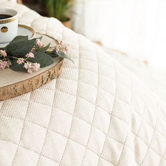 Narzuta dekoracyjna MOLLY 170x210cm pikowana strukuralna kremowa