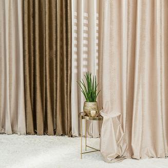 Zasłona gotowa na przelotkach ELEONORA 140x250 jasnokremowa ze złotym nadrukiem