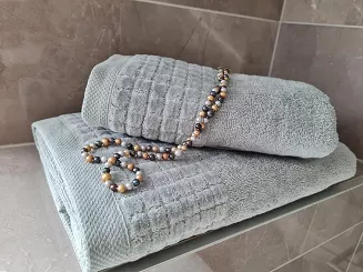 Ręcznik kąpielowy Larisa 50x100 stalowy