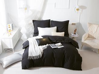 Pościel Queen 140x200 czarna ze złotą lamówką bizą