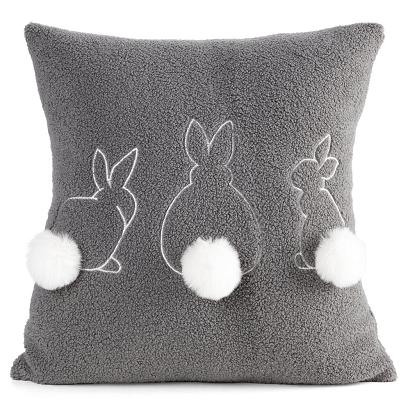Poszewka dekoracyjna WIOSNA 45x45 Eurofirany stalowa biała haftowane zające pompony