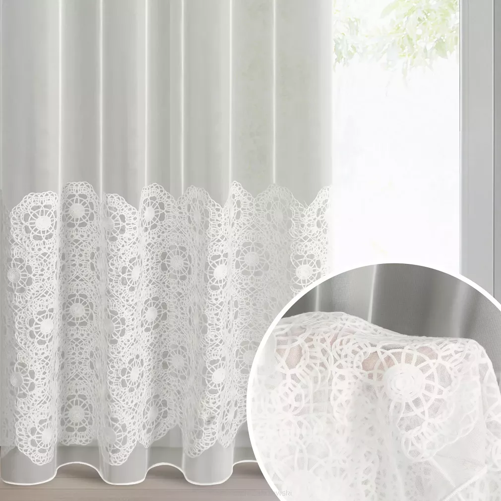 Firana gotowa na przelotkach LIZA 140x250 Eurofirany naturalna z koronkową aplikacją na dole