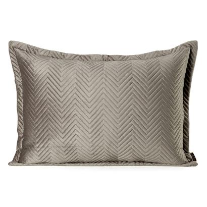 Poszewka dekoracyjna SOFIA 50x70 Eurofirany brązowa welwetowa