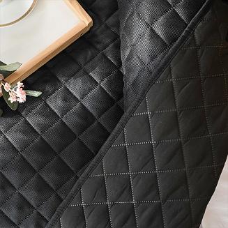 Narzuta dekoracyjna JODEŁKA 220x240 pikowana czarna