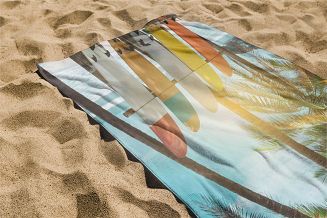 Ręcznik plażowy 100x180 wielokolorowy deski surfingowe w cieniu plam