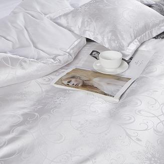 Ekskluzywna Pościel Atłasowa Z Haftem 160x200 AT001