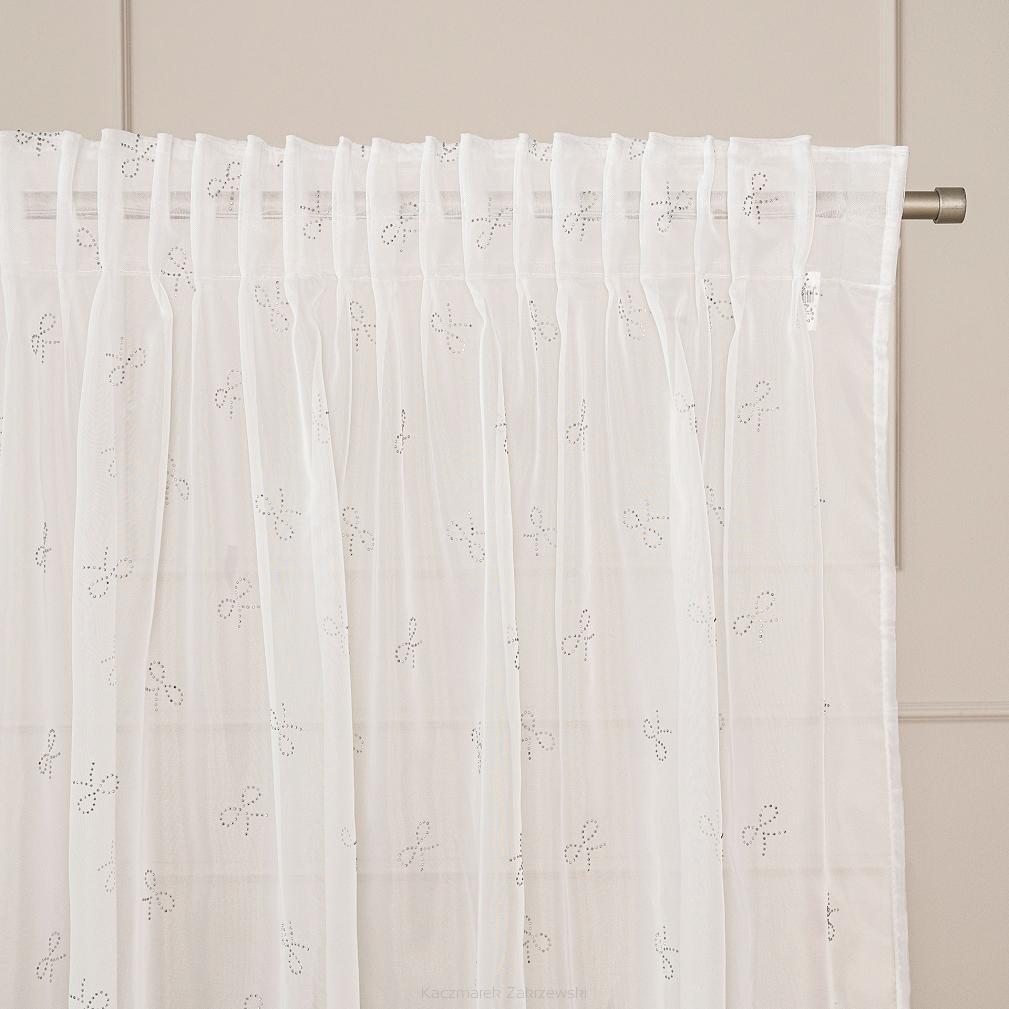 RIBBON Firana gotowa na woalu w diamentowe kokardki na taśmie z ołowianką szer.140 x wys.250cm kolor