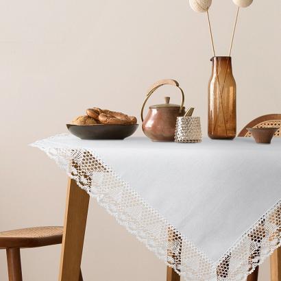 Obrus dekoracyjny NATALY 85x85 Eurofirany biały zdobiony koronką