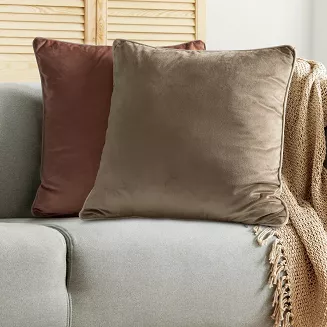 Poszewka dekoracyjna GAJA2 45x45 Eurofirany ciemnoróżowa z lamówką