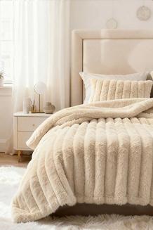 Beżowa Poszewka Futrzana 45x45 Bunny