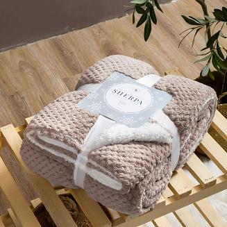 Koc narzuta Sherpa 150x200 taupe biały dwustronny baranek