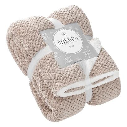 Koc narzuta Sherpa 150x200 taupe biały dwustronny baranek