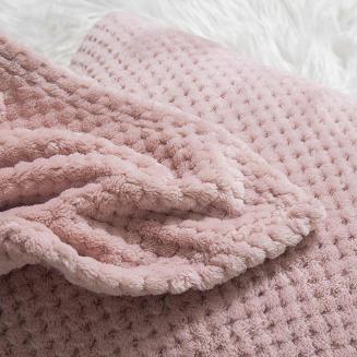 Koc narzuta na fotel Monte 75x150 pudrowy róż