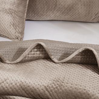 Narzuta dekoracyjna MAYA 240x260 welurowa pikowana beżowa