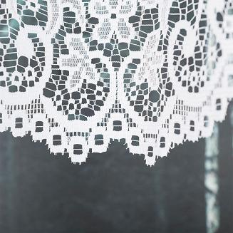 Firanka żakardowa gotowa na żabki BERENIKA 400x160 biała