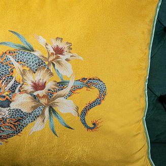 Poszewka dekoracyjna DF-03 43x43 Darymex motym kwiatowy na miodowym tle