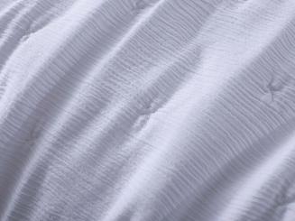 Narzuta dekoracyjna muślinowa struktura Stella 240x260 biała z haftem krzyżyków