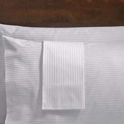 biała poszewka hotelowa 70x80 adamaszek 5mm zamek