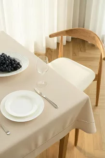 Beżowy Obrus z Mereżką 140x350 CLASSY