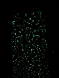 Koc świecący w ciemności 150x200 fluorescencyjny kolorowe motyle niebieski