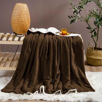 Koc narzuta Sherpa 150x200 brązowy biały dwustronny baranek