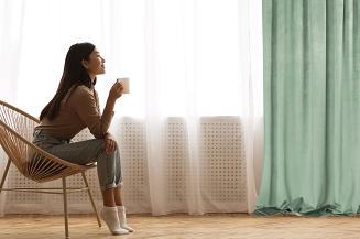 Zasłona gotowa na przelotkach VELVET SOFT 140x250 welurowa szałwiowa